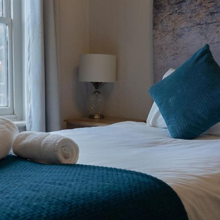 The Royal Hotel Crewe, A Brilliant Collection, Powered By Oyo Εξωτερικό φωτογραφία