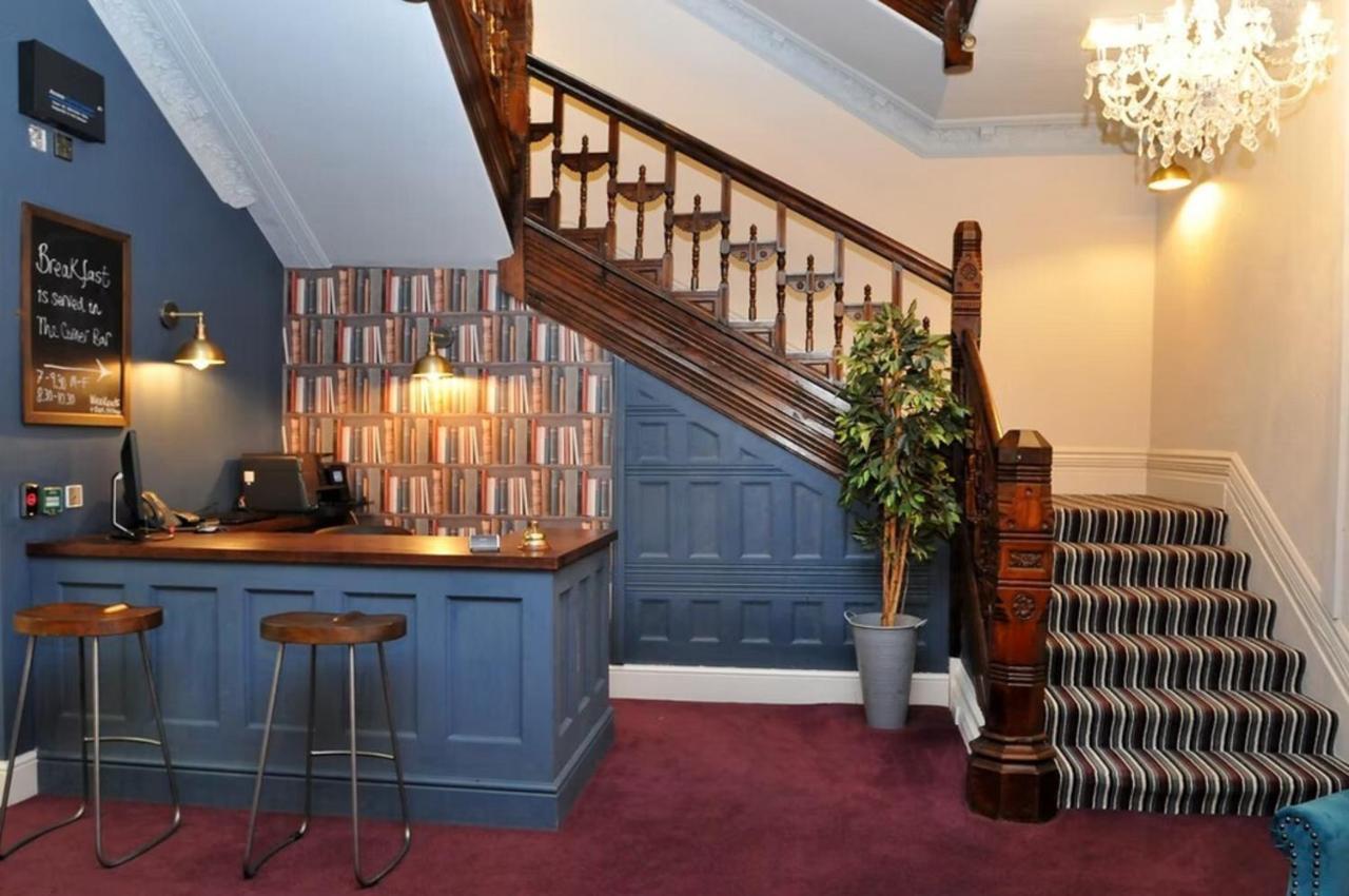 The Royal Hotel Crewe, A Brilliant Collection, Powered By Oyo Εξωτερικό φωτογραφία