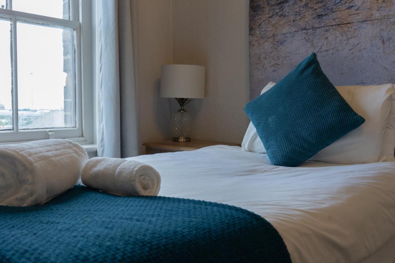 The Royal Hotel Crewe, A Brilliant Collection, Powered By Oyo Εξωτερικό φωτογραφία