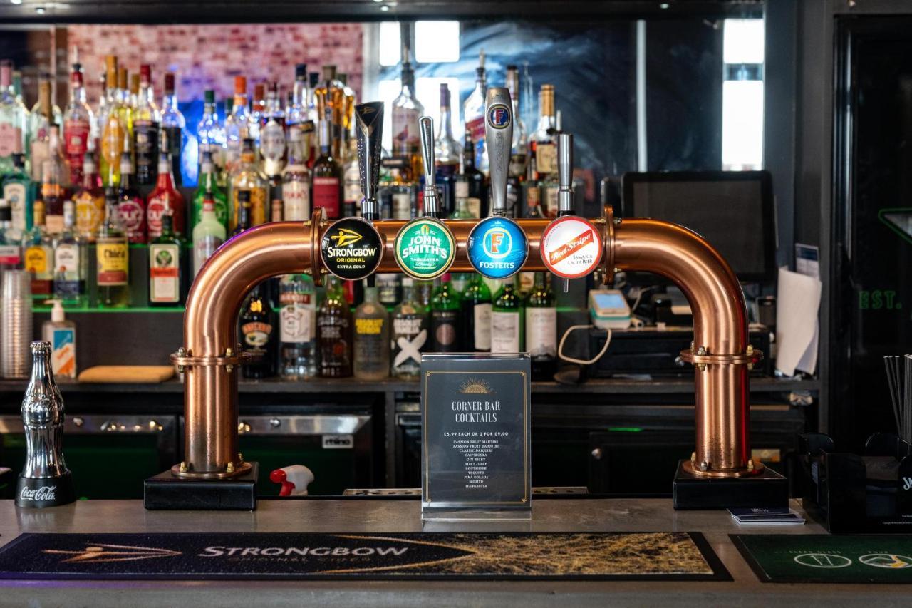 The Royal Hotel Crewe, A Brilliant Collection, Powered By Oyo Εξωτερικό φωτογραφία