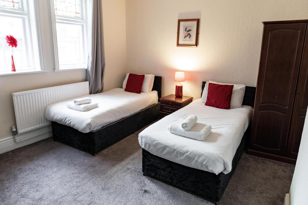 The Royal Hotel Crewe, A Brilliant Collection, Powered By Oyo Εξωτερικό φωτογραφία