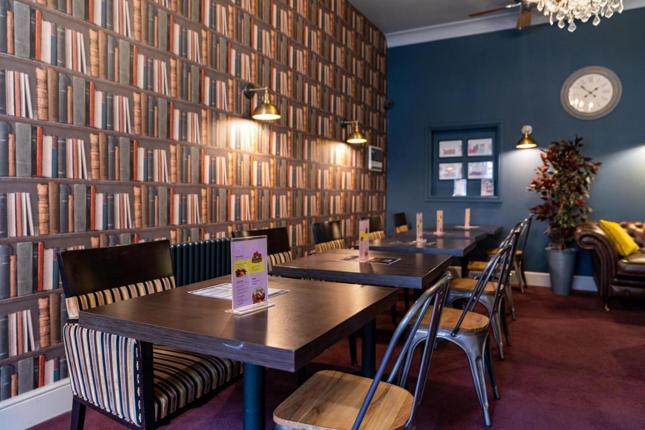 The Royal Hotel Crewe, A Brilliant Collection, Powered By Oyo Εξωτερικό φωτογραφία