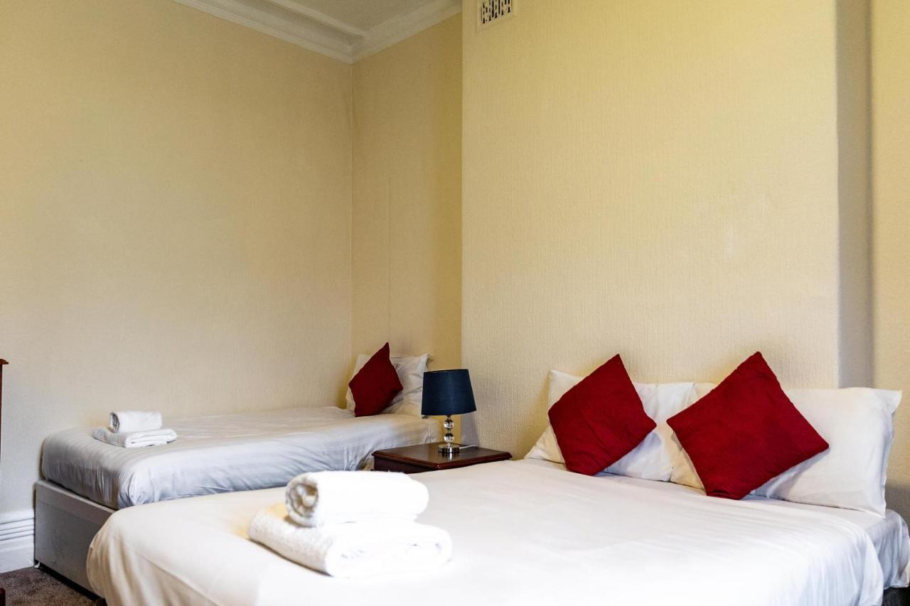 The Royal Hotel Crewe, A Brilliant Collection, Powered By Oyo Εξωτερικό φωτογραφία