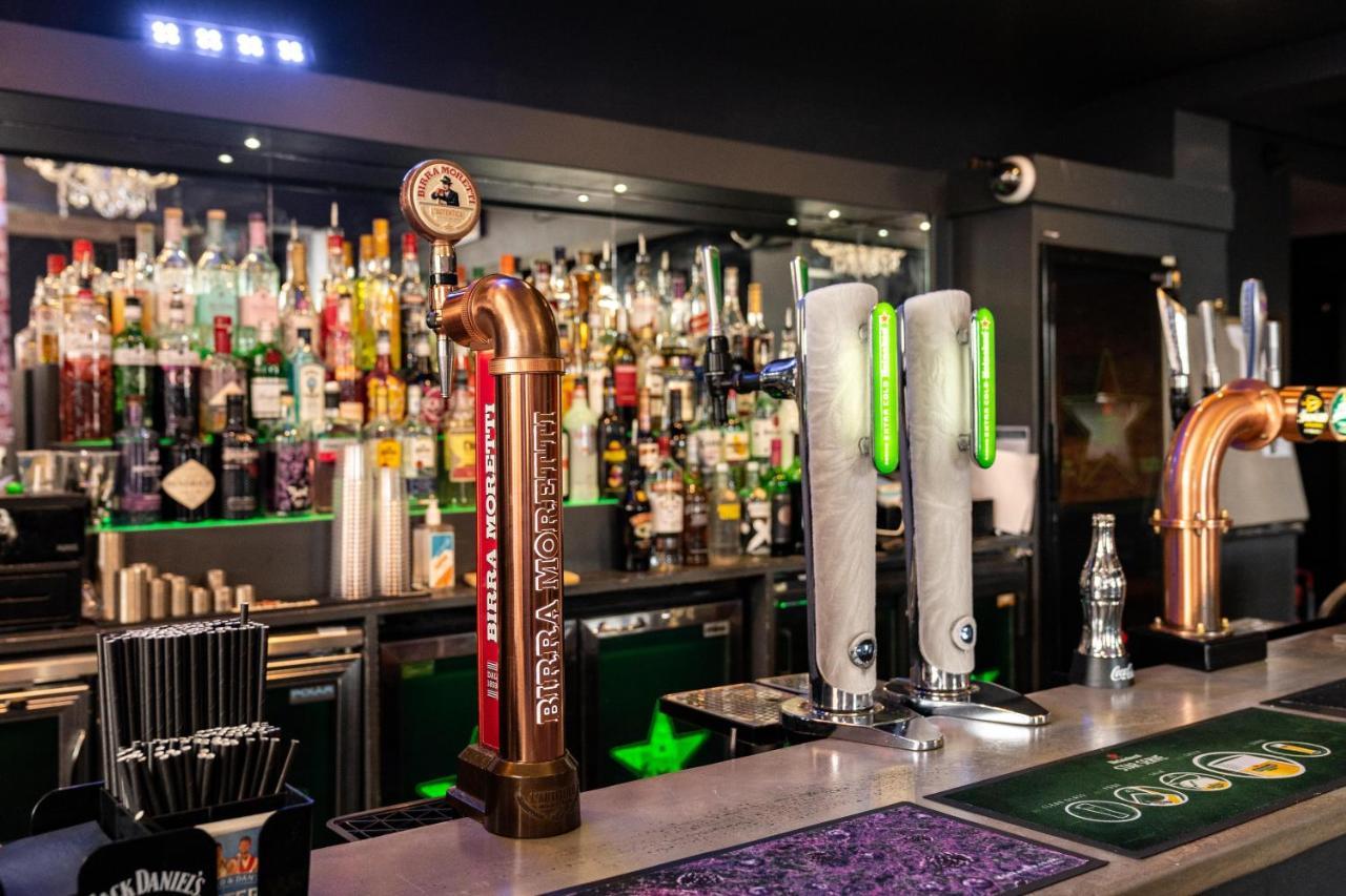 The Royal Hotel Crewe, A Brilliant Collection, Powered By Oyo Εξωτερικό φωτογραφία