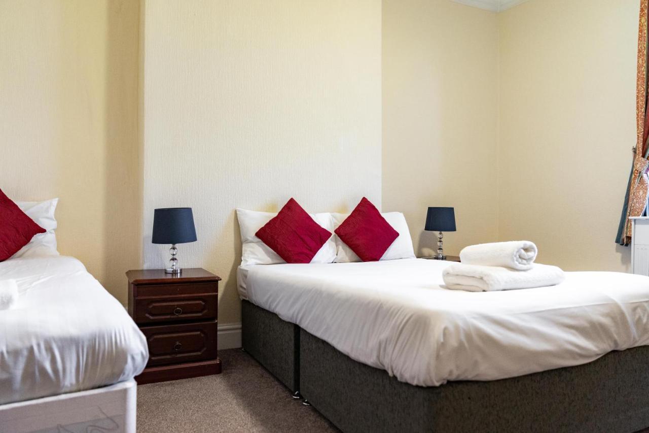 The Royal Hotel Crewe, A Brilliant Collection, Powered By Oyo Εξωτερικό φωτογραφία