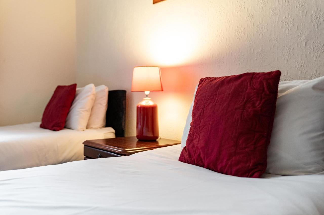 The Royal Hotel Crewe, A Brilliant Collection, Powered By Oyo Εξωτερικό φωτογραφία
