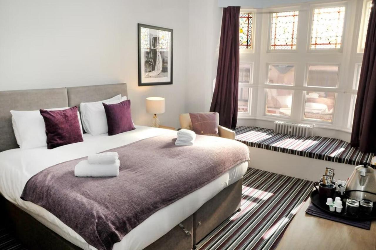 The Royal Hotel Crewe, A Brilliant Collection, Powered By Oyo Εξωτερικό φωτογραφία
